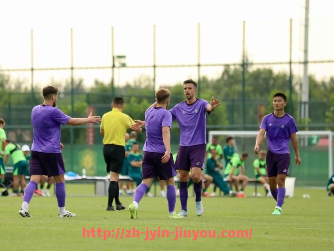 九游jiuyou-法甲顶级球星访谈录精选：球员心声与赛场内外